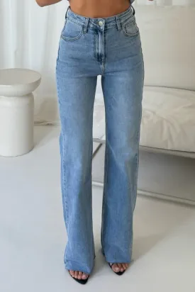 Amanda straight leg  jeans