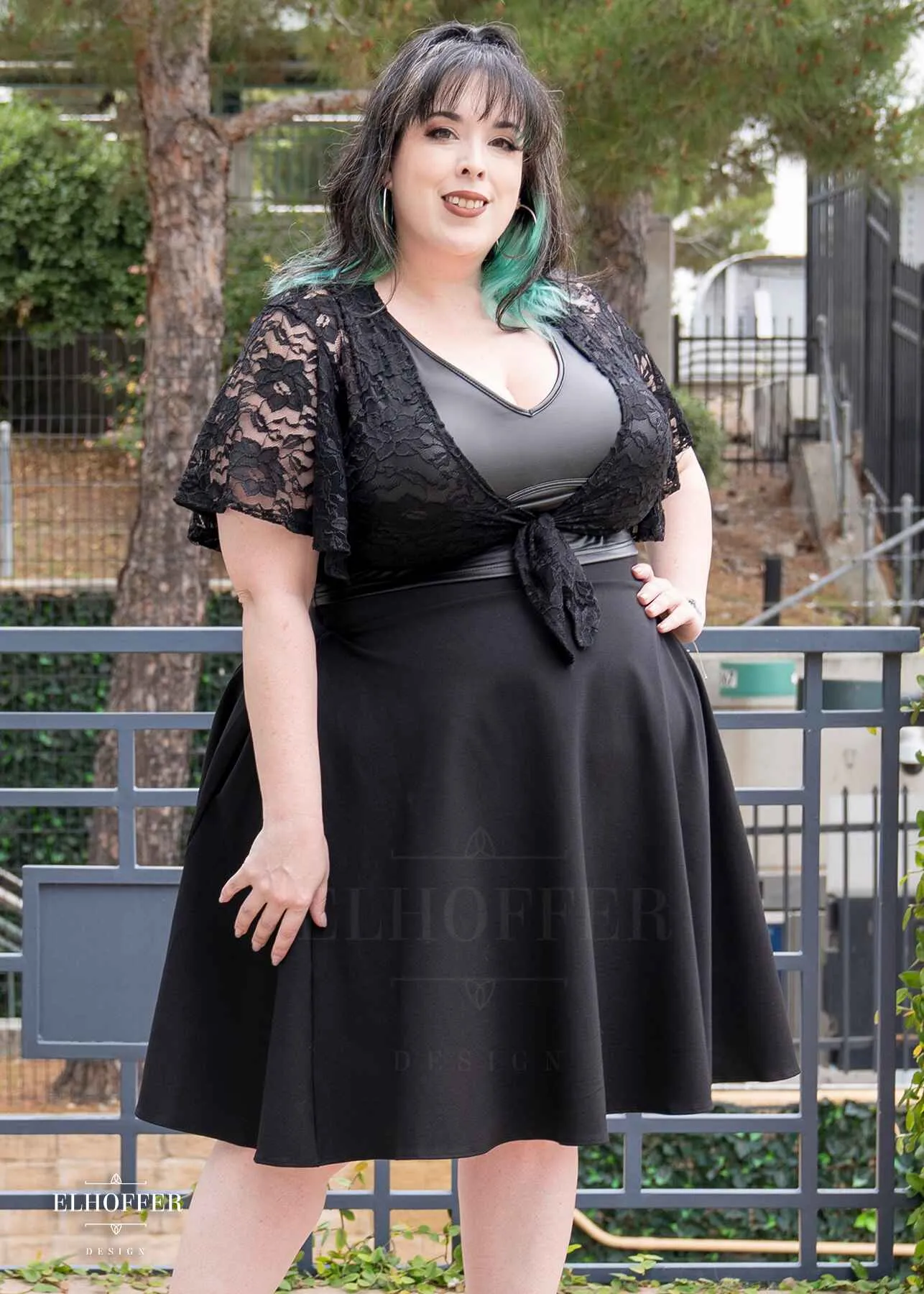 Essential Julie Skirt - Black Ponte