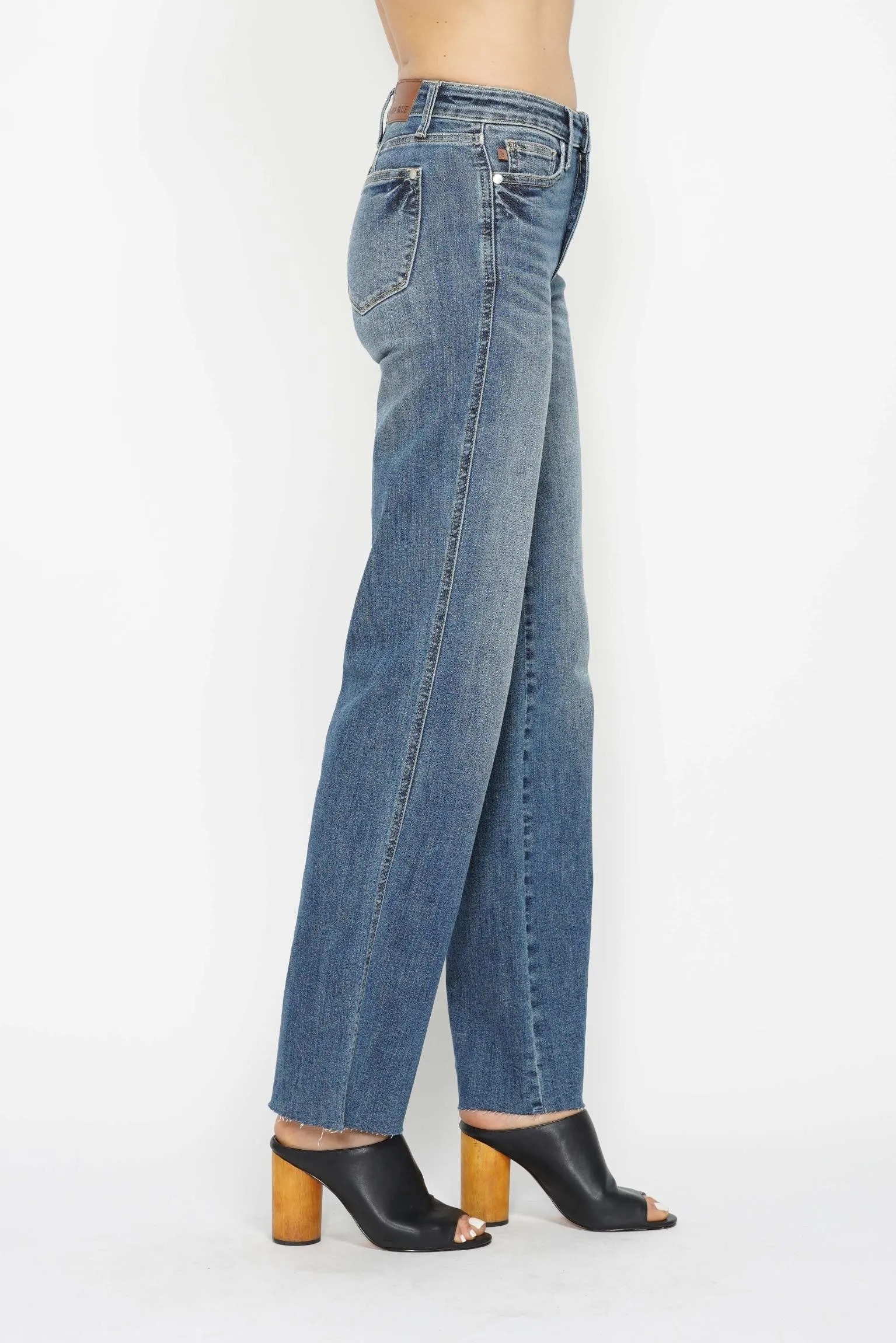 Judy Blue Medium Rise Tummy Control Vintage Straight Jeans