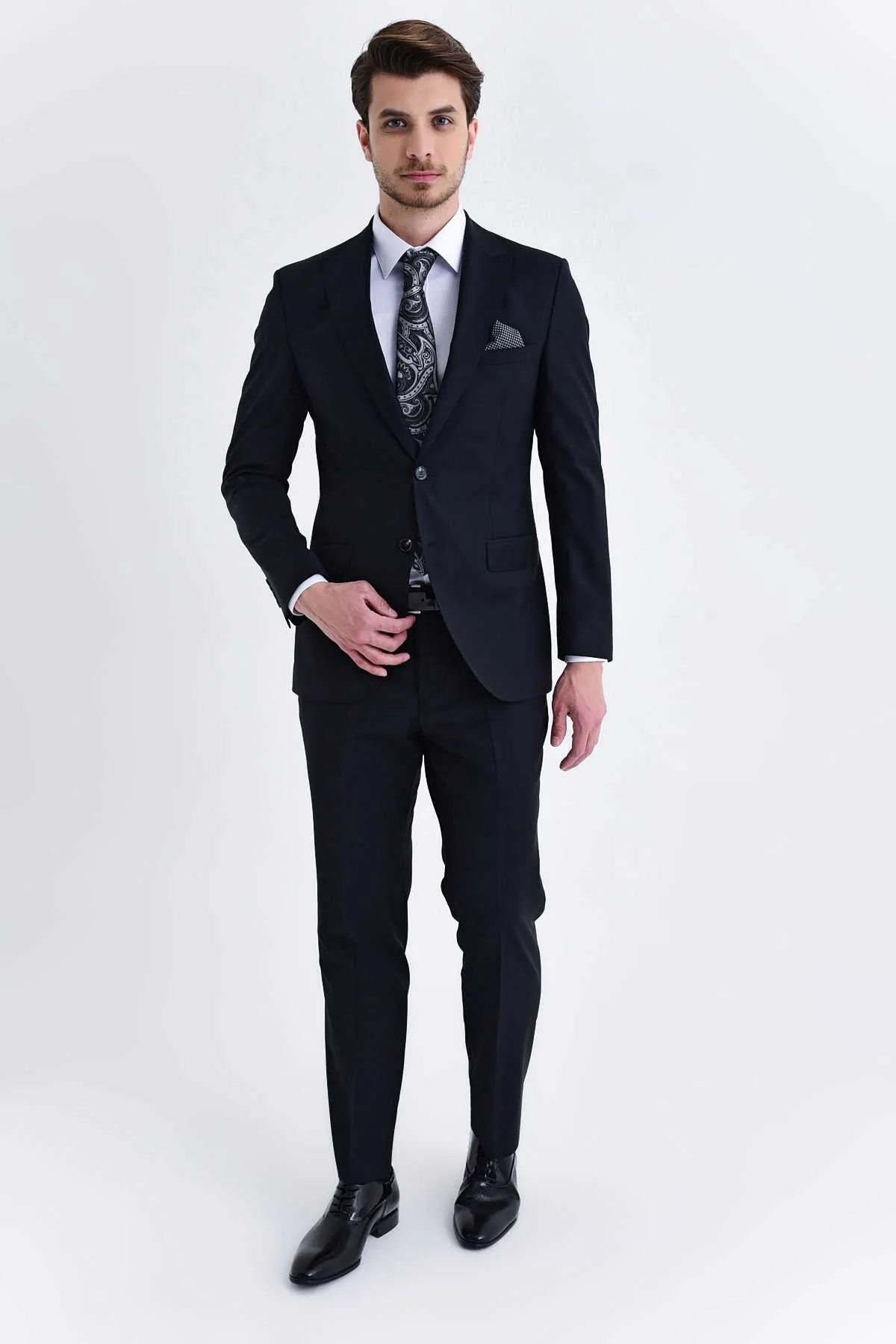 Slim Fit Black Wool Blend Classic Suit with Vest