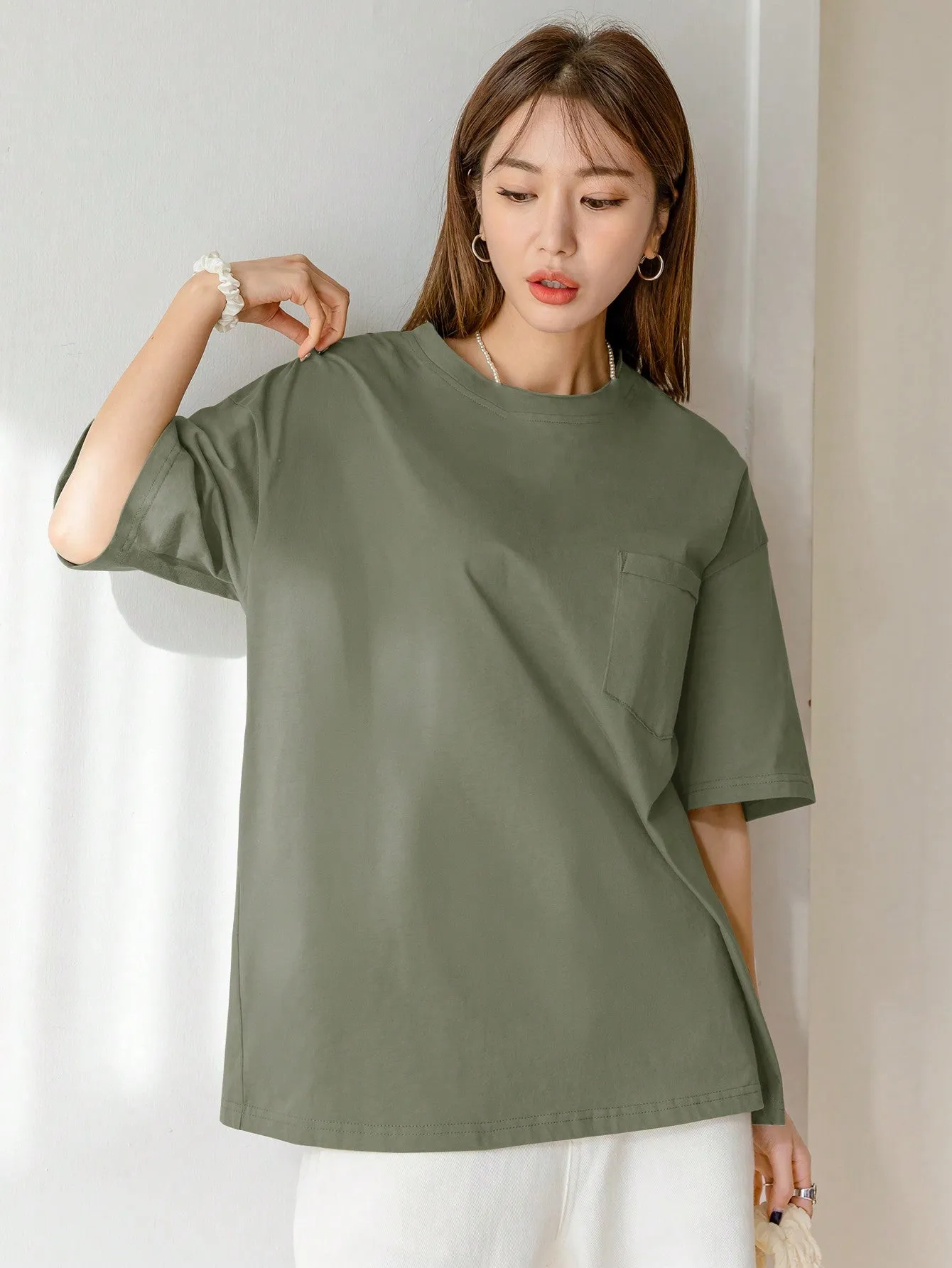 SOLID COLOR POCKET SHORT SLEEVE T-SHIRT