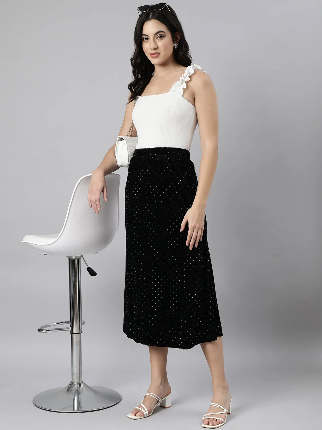 Women Solid Black A-Line Midi Skirt